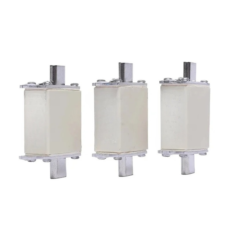 Fusible basse tension/rapide,  - Electronics & Gadgets Starting With C avis et prix